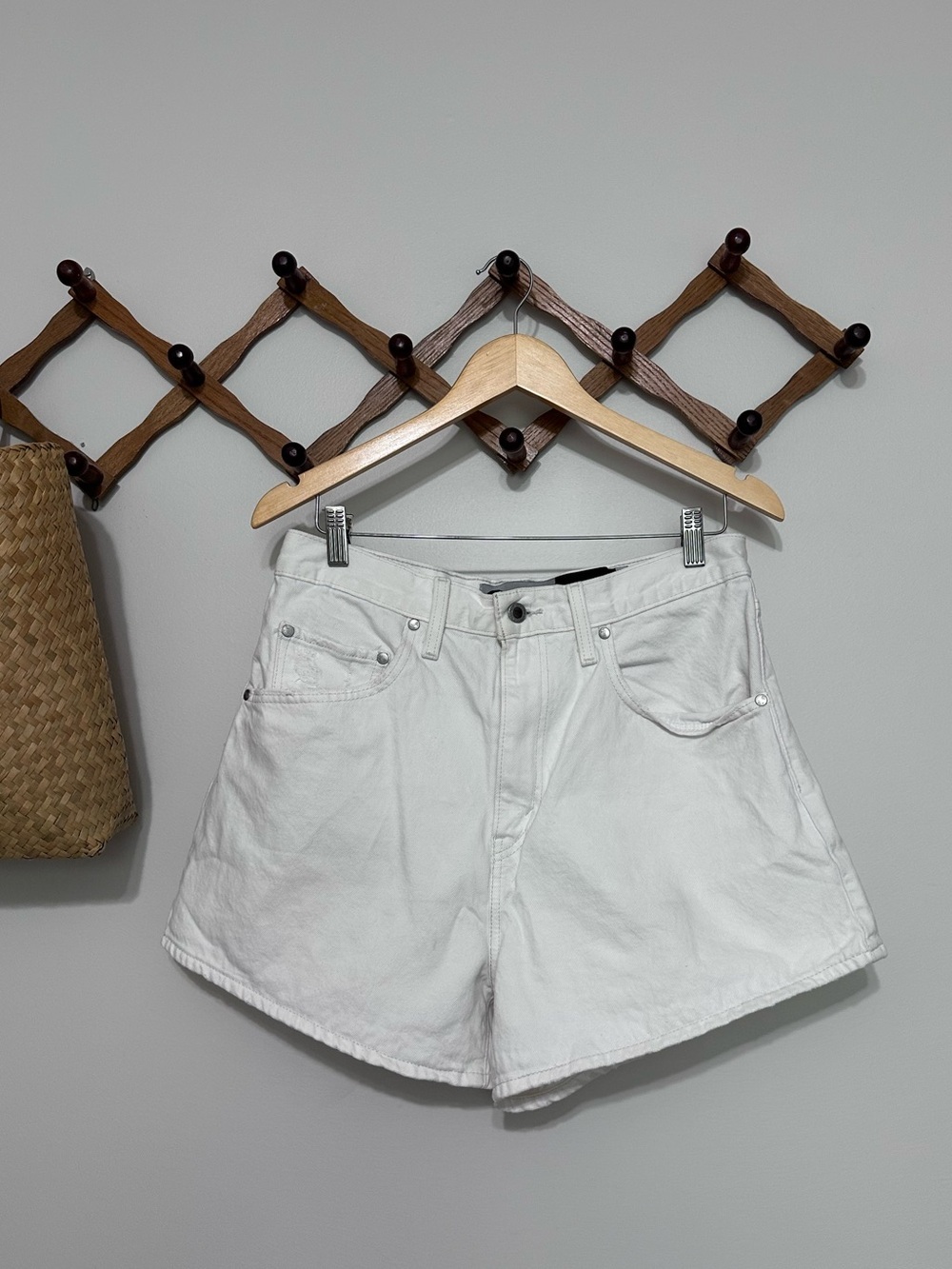 Levi's Silver Tab White High-Rise Mom Shorts Denim Shorts